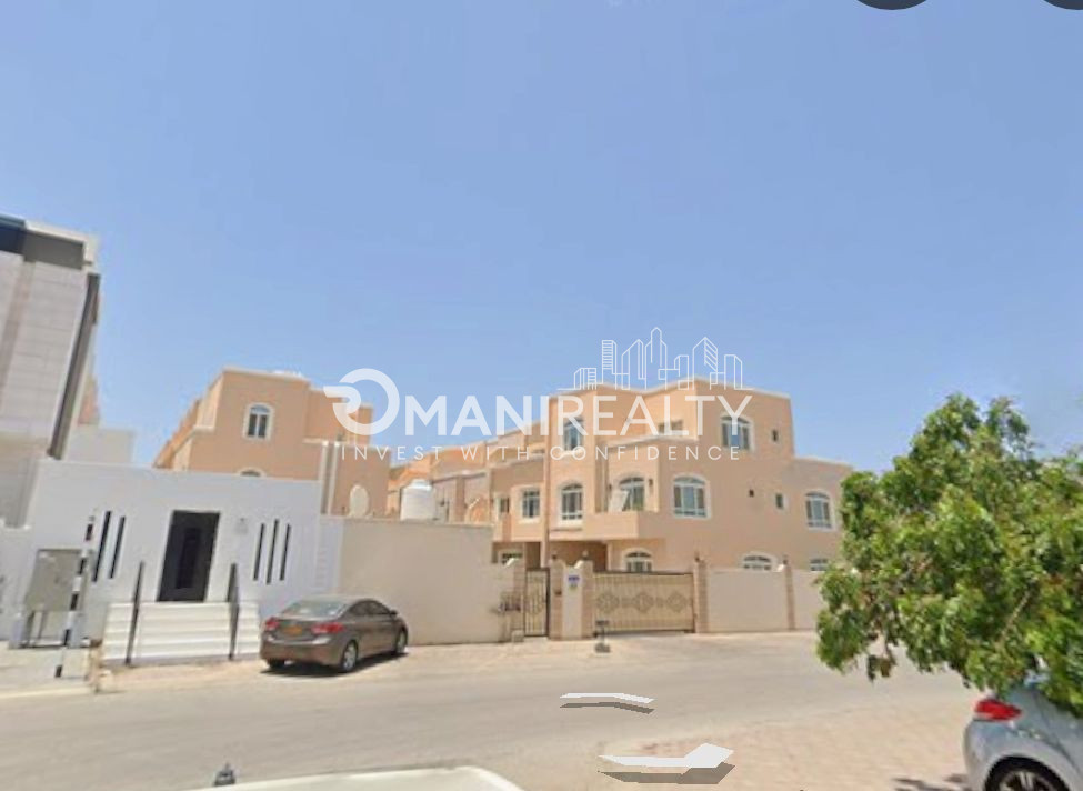 VAHL10027 – 5-Bedroom Villa for Rent in Hail South, Muscat